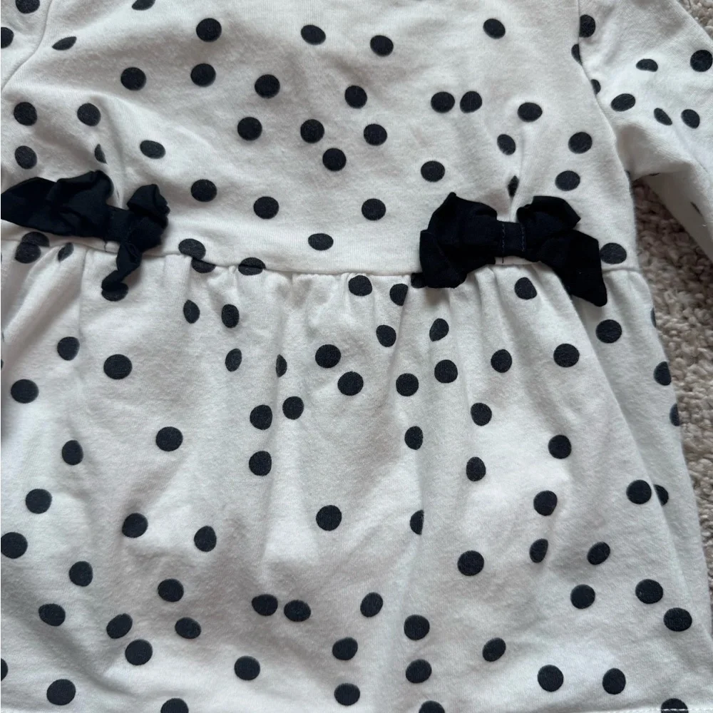 Carter’s Baby girl outfit Polka Dot Top & Leggings 2 piece set – 12 Months